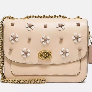 NEW COACH BOUTIQUE‼️ MADISON SHOULDER BAG TEA ROSE KNOT won’t find this price!